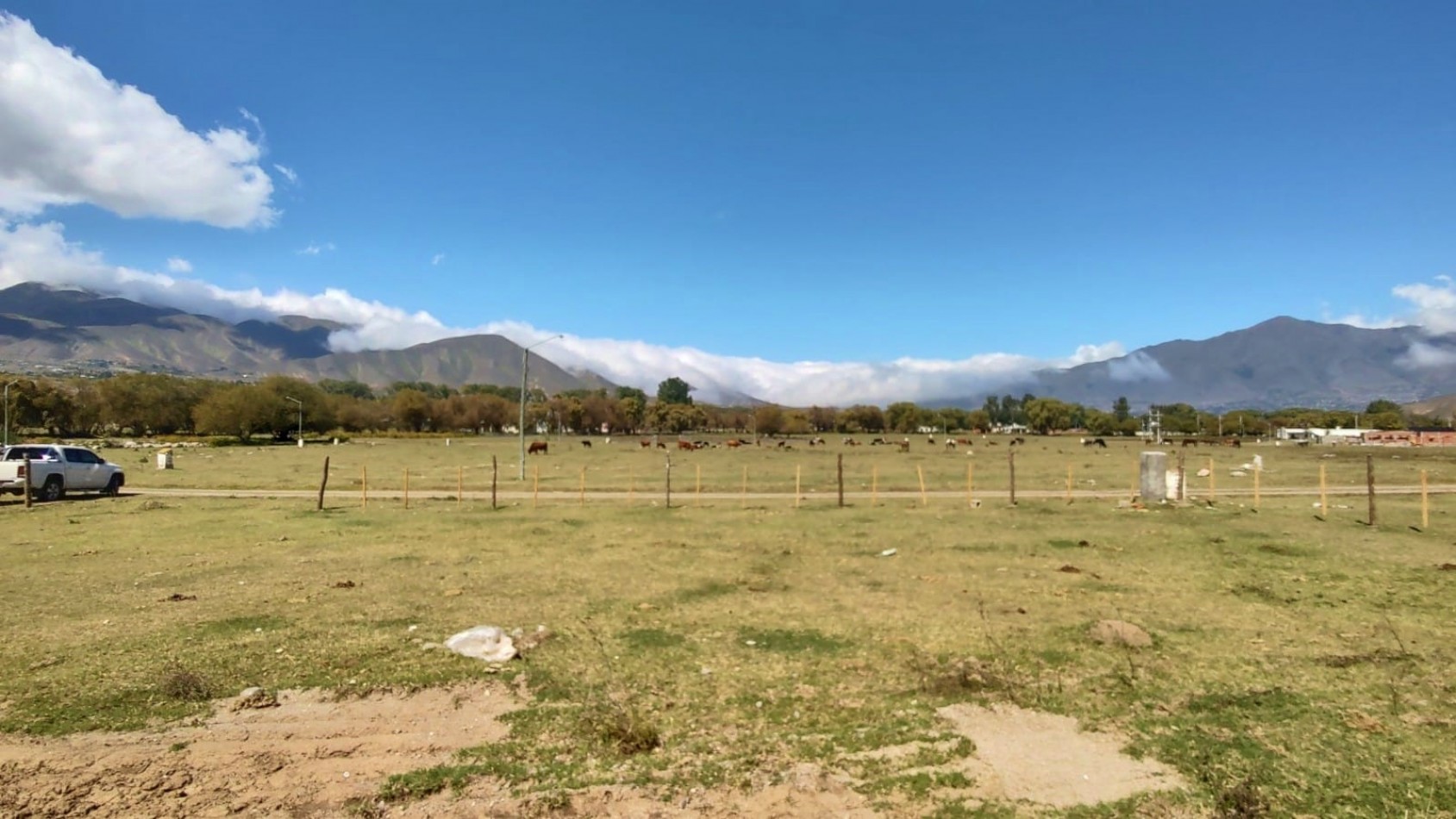 CASA EN VENTA 4D, 2 BÑ - TAFI DEL VALLE - LOTEO VILLA CHENAUT 