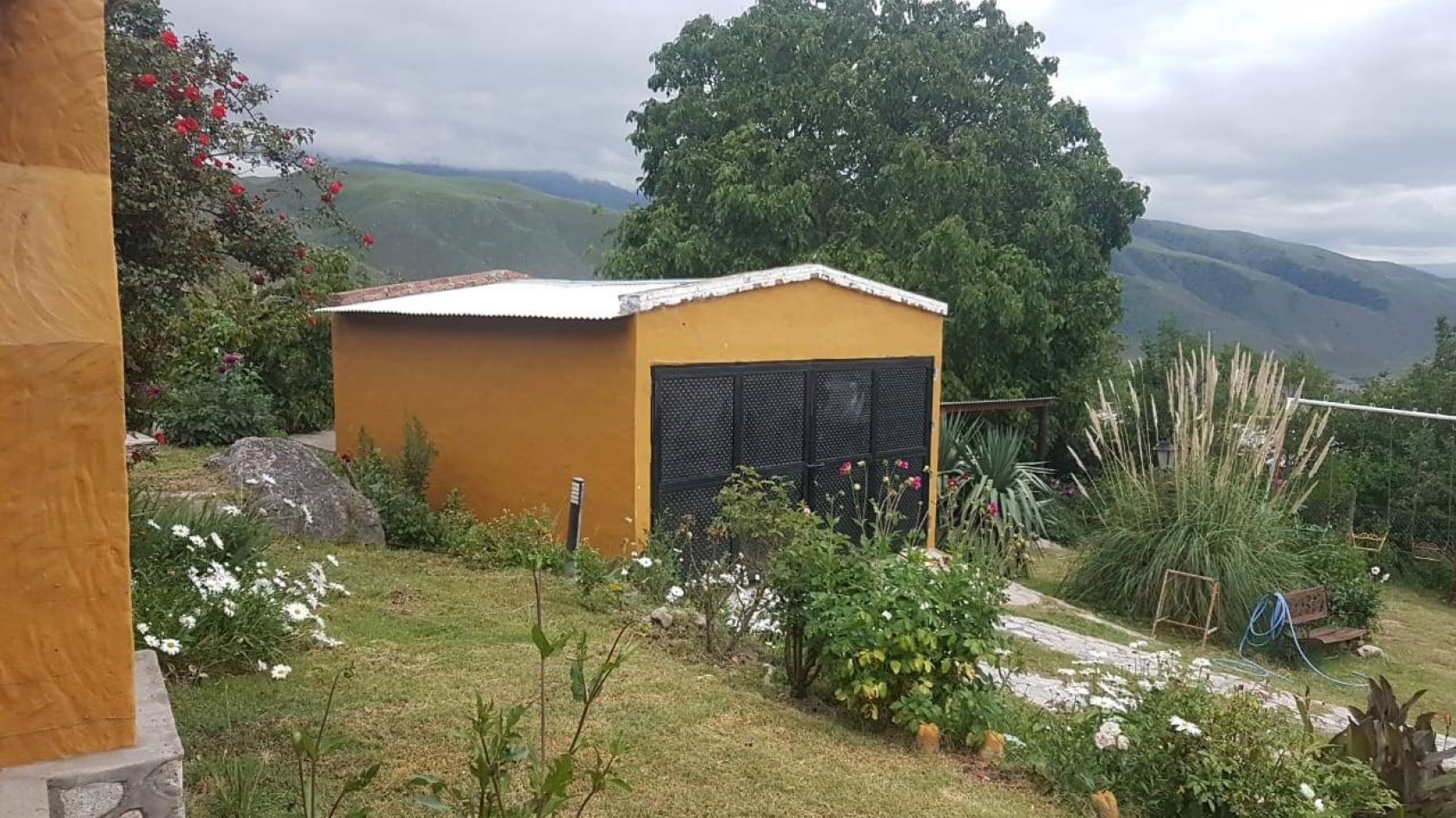 VENTA CASA 4D, 2 BAÑOS VISTA AL DIQUE LA ANGOSTURA