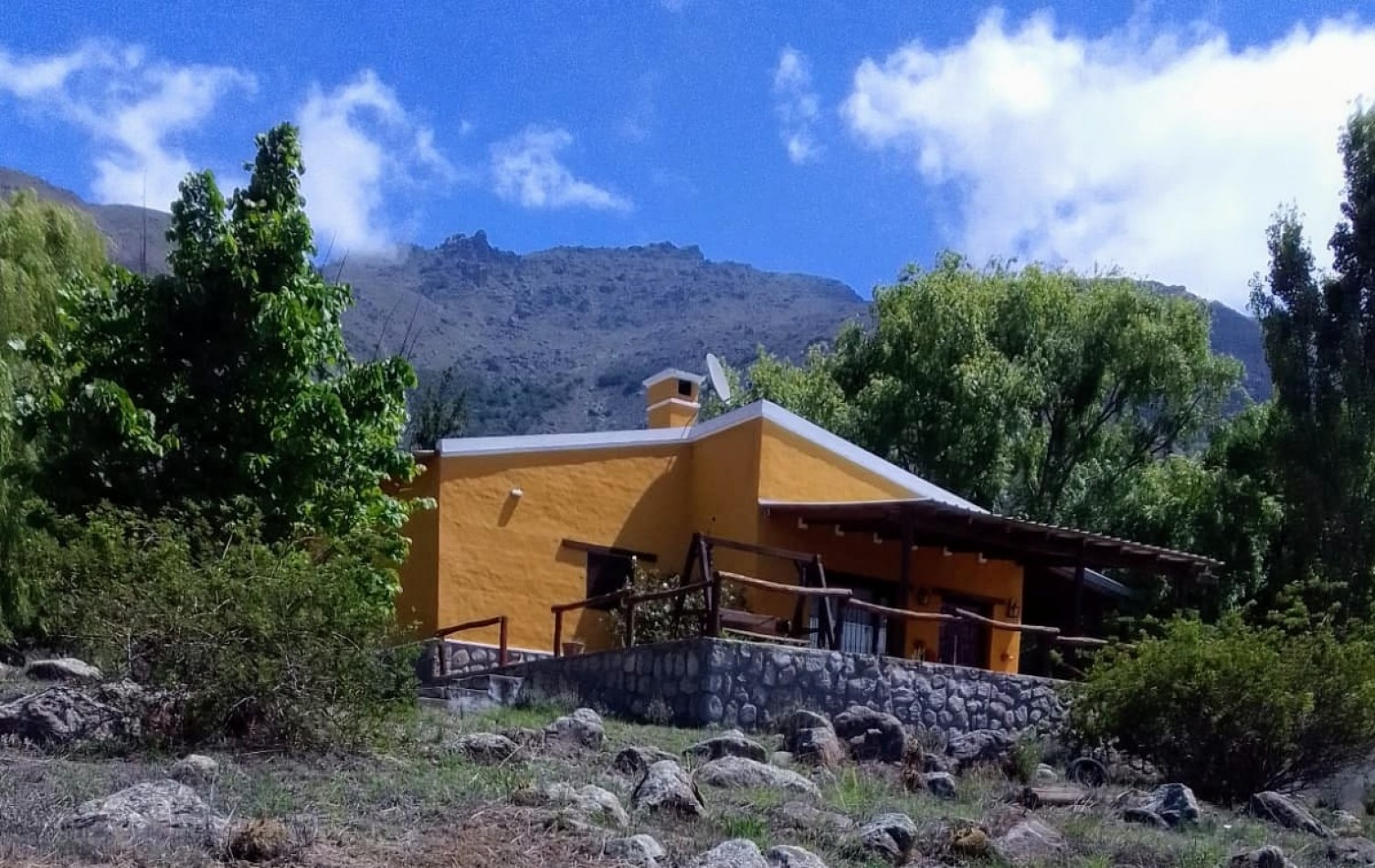 VENTA CASA EL MOLLAR TAFI DEL VALLE CON ESCRITURA