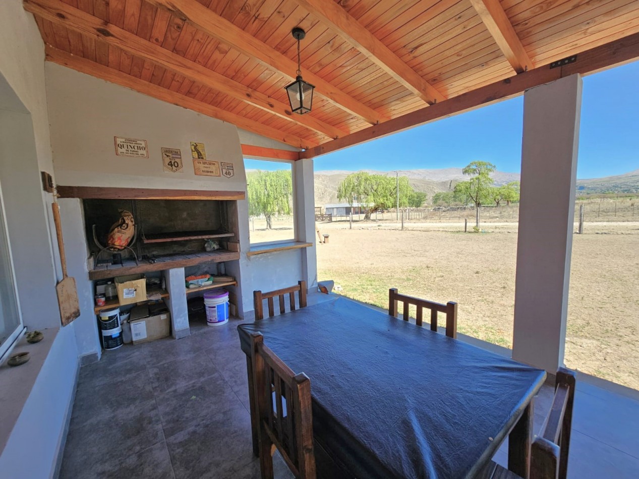 VENTA CASA 3D, 3 BÑ, GALERIA, ASADOR TERRENO 2.164 M2 ESCRITURA TAFI DEL VALLE , LOS MIMBRES