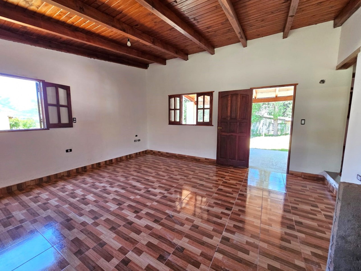 OPORTUNIDAD. CASA EN VENTA.GALERIA, COMEDOR, 2D, TAFI DEL VALLE ZONA LA OVEJERIA 