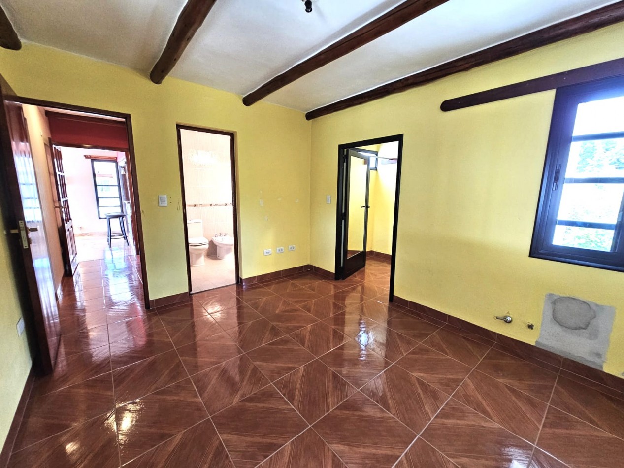 CASA EN VENTA TAFI DEL VALLE 2D, 2 Bñ, GALERIAS, ASADOR COCHERA