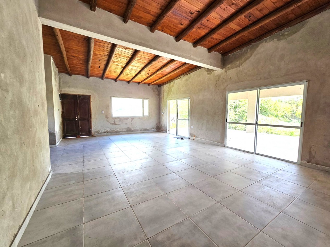 CASA EN VENTA TAFI DEL VALLE LA OVEJERIA, 3D, 2 Bñ, detalles pendientes de finalizar