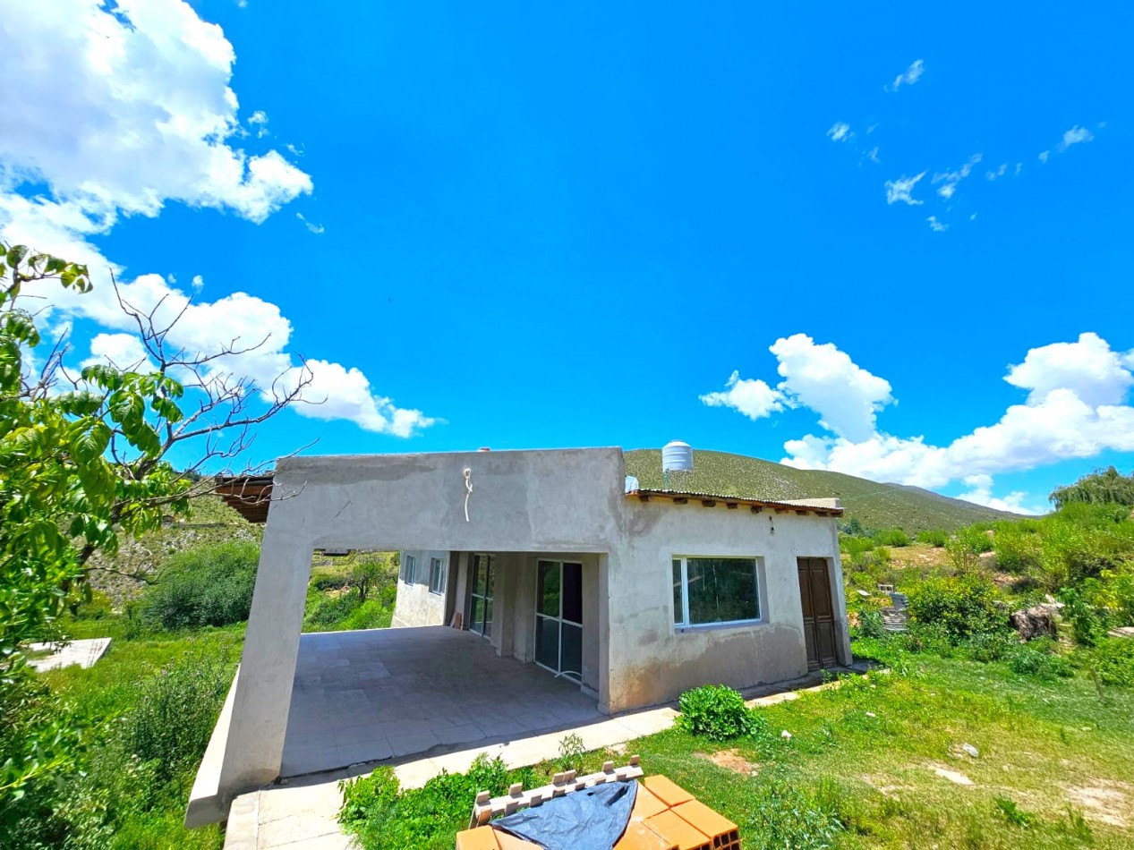 CASA EN VENTA TAFI DEL VALLE LA OVEJERIA, 3D, 2 Bñ, detalles pendientes de finalizar