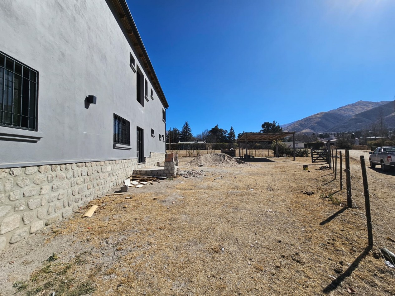 VENTA IMPORTANTE PROPIEDAD COMERCIAL TAFI DEL VALLE - ESCRITURA