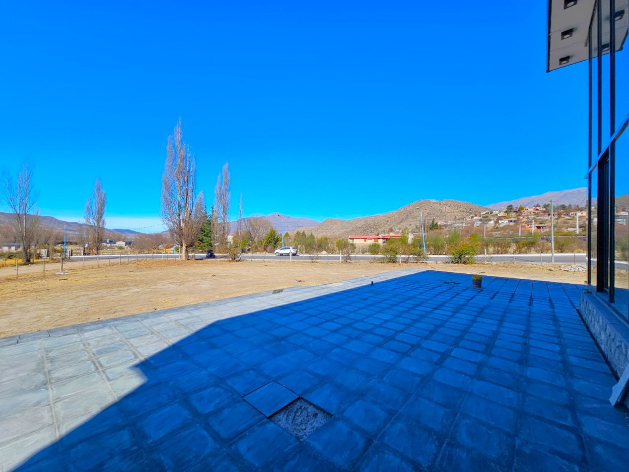 VENTA IMPORTANTE PROPIEDAD COMERCIAL TAFI DEL VALLE - ESCRITURA
