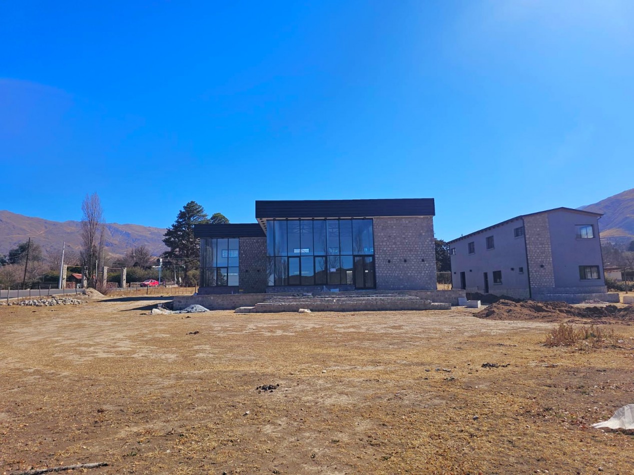 VENTA IMPORTANTE PROPIEDAD COMERCIAL TAFI DEL VALLE - ESCRITURA