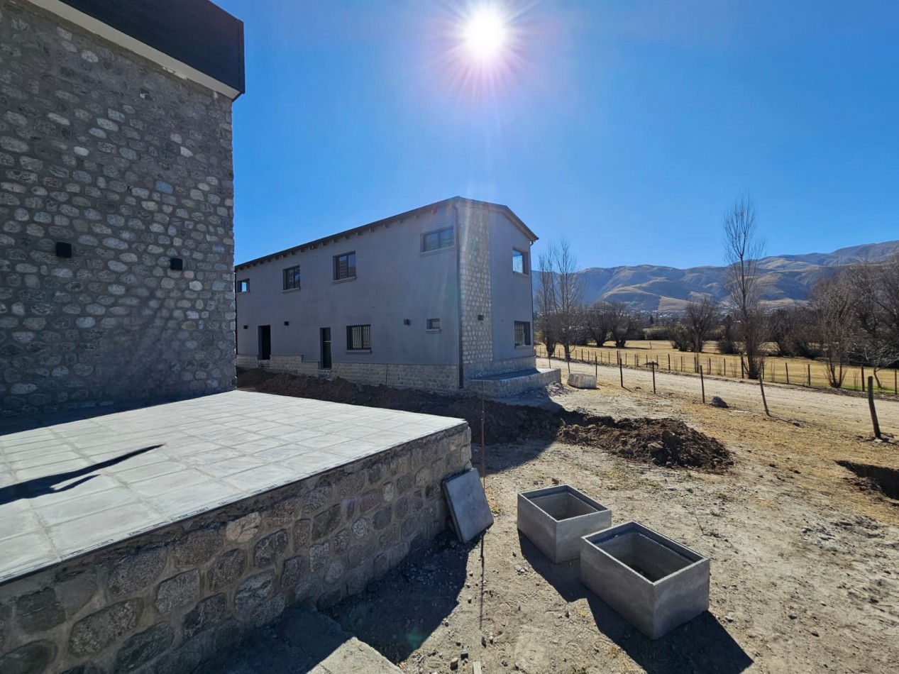 VENTA IMPORTANTE PROPIEDAD COMERCIAL TAFI DEL VALLE - ESCRITURA