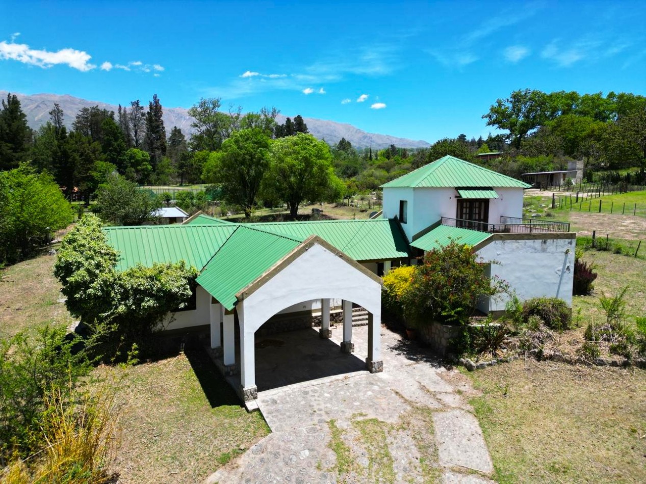 VENTA IMPORTANTE CASA TAFI DEL VALLE - LA QUEBRADITA 