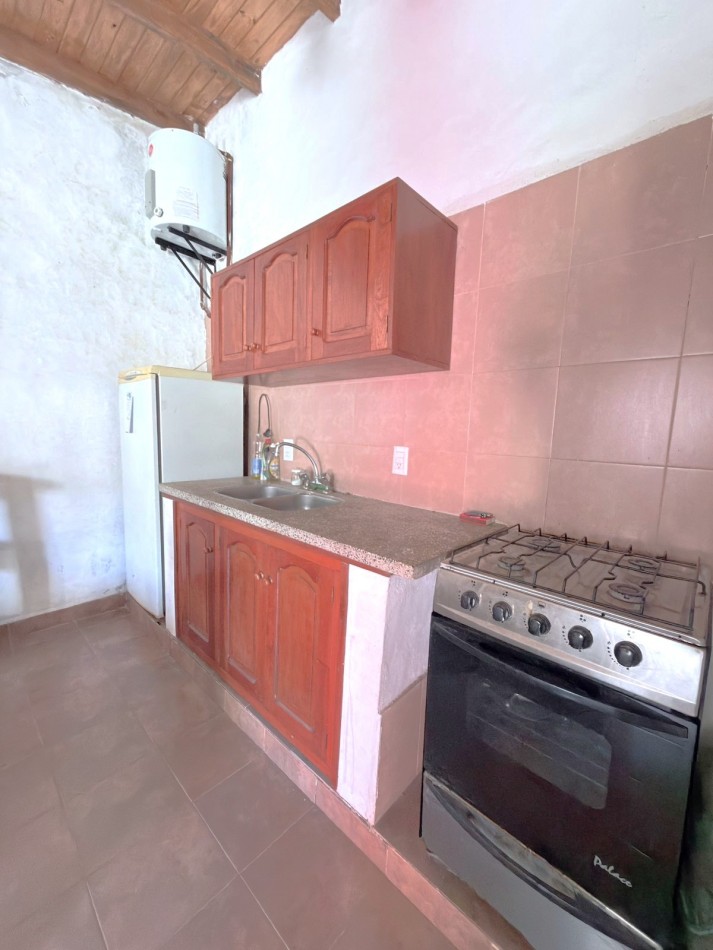 VENTA CASA EL MOLLAR 2D, QUINCHO CON ASADOR Y COCHERA. BARRIO CERRADO CERCANO AL LAGO