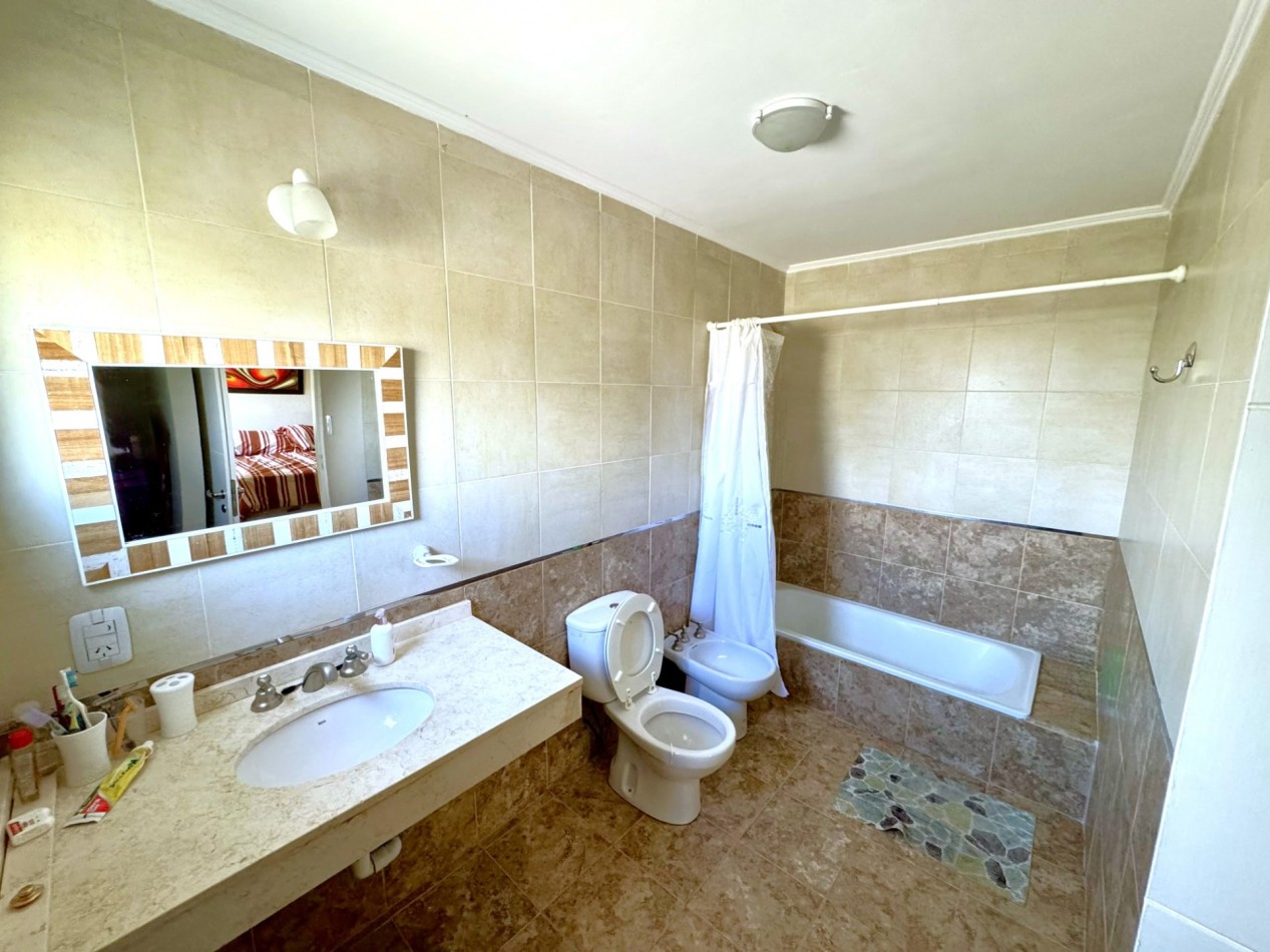 VENTA CASA 3D, 2Bñ, BARRIO PRIV. LAS NUBES, TAFI DEL VALLE