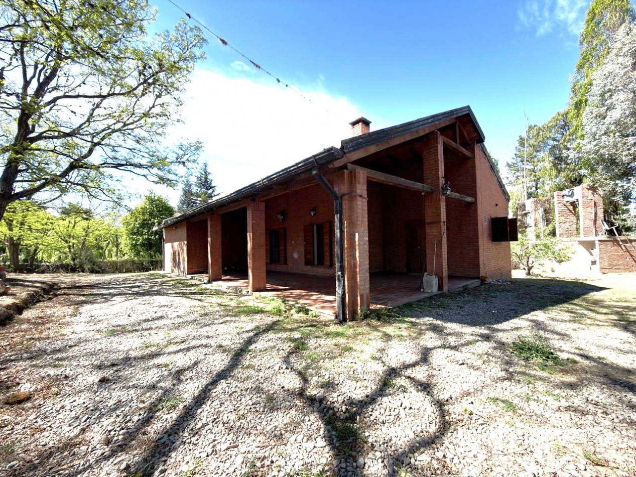 CASA EN VENTA TAFI DEL VALLE AV CRITTO DENTRO DE LA VILLA CON ESCRITURA