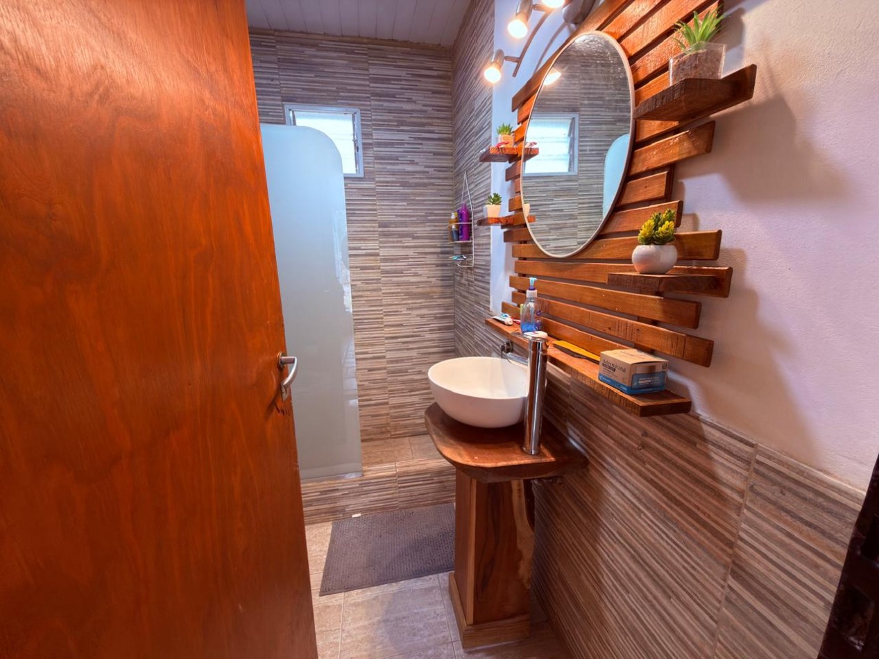 CASA EN VENTA 3D 2 BÑ, MAS CABAÑA ANEXA, GALERIA. ASADOR. LA OVEJERIA TAFI DEL VALLE