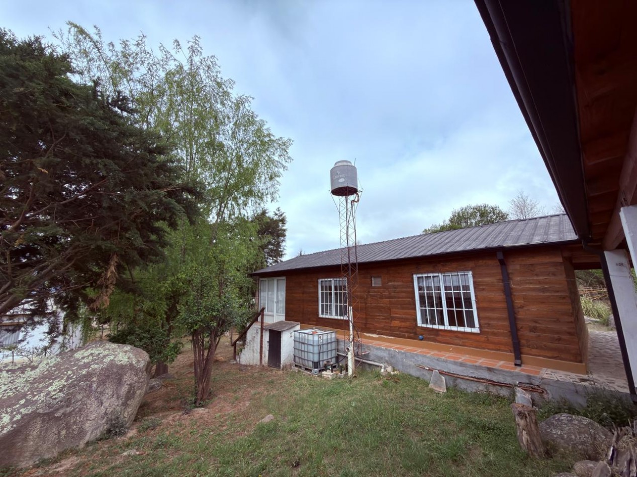 CASA EN VENTA 3D 2 BÑ, MAS CABAÑA ANEXA, GALERIA. ASADOR. LA OVEJERIA TAFI DEL VALLE