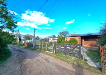 VENTA CASA 2 D, ASADOR, LOTE 700M2 LA OVEJERIA TAFI DEL VALLE