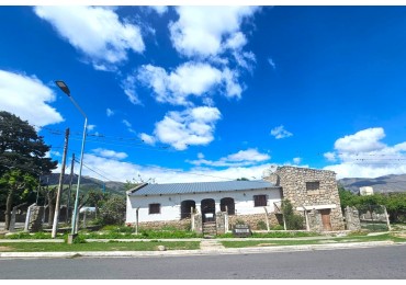 VENTA CASA TAFI DEL VALLE CERCA DEL CENTRO CON ESCRITURA