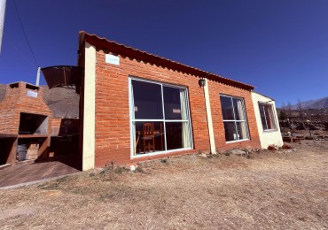 CASA EN VENTA EL MOLLAR VISTA AL LAGO TIPO MONOAMBIENTE 